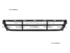 Решетка в бампер (центральная)