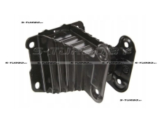 Кронштейн усилителя переднего бампера (правый)