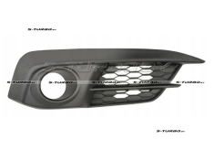 Решетка в бампер (правая) c отв. под противотуманку