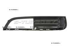 Решетка в бампер (правая) с отв. под противотуманку