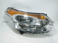 Передняя фара (правая)