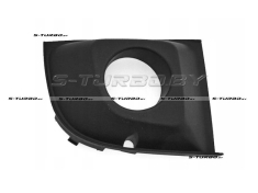 Решетка в бампер (правая) с отв. под противотуманку