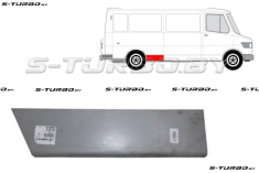 Крыло заднее (правое) нижняя часть, перед колесом, средняя  / длинная база (66 см длина изделия) заводской штамп