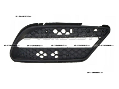 Решетка в бампер (правая) для версии amg-type