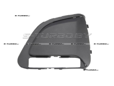 Решетка в бампер (левая) c отв. под фару дневного света, с отв. под накладку