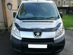 Дефлектор капота