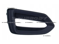 Решетка в бампер (правая) с отв. под противотуманку, 2017-2020