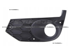 Решетка в бампер (левая) с отв. под противотуманку