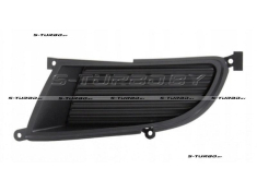 Решетка в бампер (левая) без отв. под противотуманку