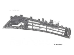 Решетка в бампер (центральная) серая
