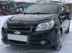 Дефлектор капота