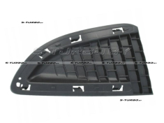 Решетка в бампер (правая) без отв. под противотуманку