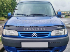 Дефлектор капота