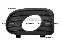 Решетка в бампер (правая) с отв. под противотуманку