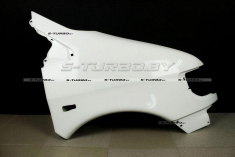 Крыло переднее (правое) с отв. под повторитель (66 мм) без отв. под антенну, стеклопластик