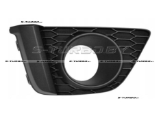 Решетка в бампер (правая) с отв. под противотуманку