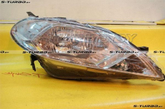 Передняя фара (правая)