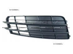 Решетка в бампер (правая) без отв. под противотуманку