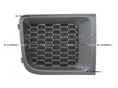 Решетка в бампер (правая) 2014-2018