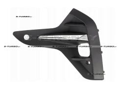 Решетка в бампер (левая) с отв. под парктроник, с отв. под противотуманку