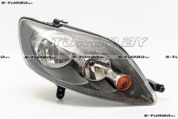 Передняя фара (правая)