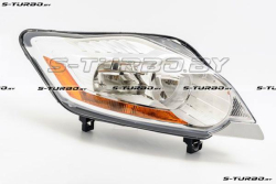 Передняя фара (правая)