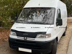 Дефлектор капота