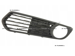 Решетка в бампер (левая) с отв. под противотуманку