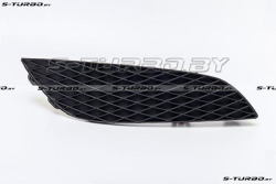 Решетка в бампер (правая) без отв. под противотуманку