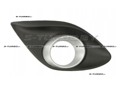 Решетка в бампер (правая) с отв. под противотуманку