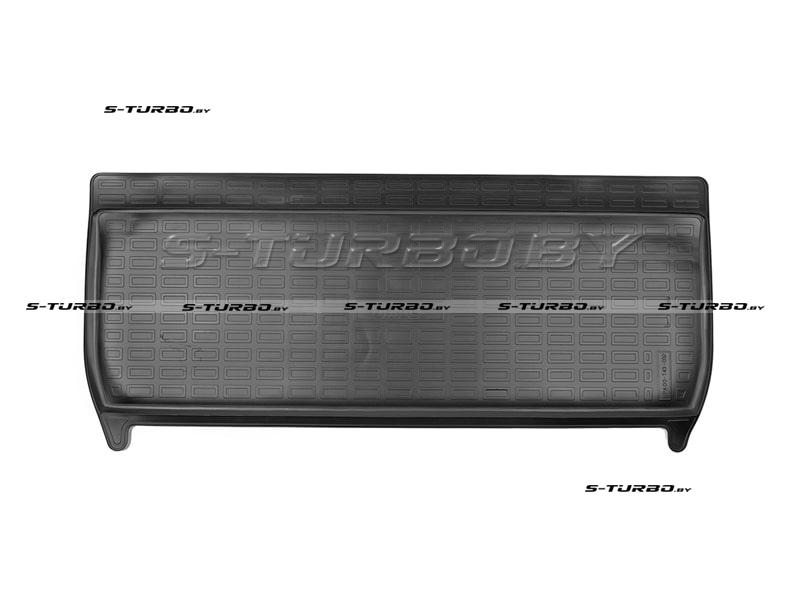 Коврик в багажник модельный полиуретановый, разложенный 3-й ряд