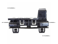 Кронштейн переднего бампера (правый)