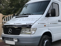 Дефлектор капота