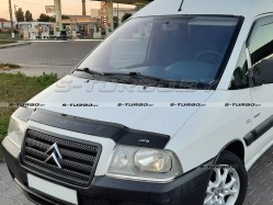 Дефлектор капота