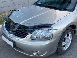 Дефлектор капота