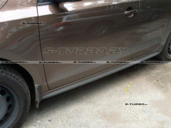 Накладки на пороги R-LINE