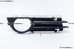 Решетка в бампер (правая) с отв. под противотуманку