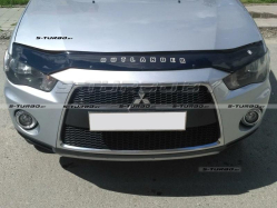 Дефлектор капота