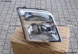 Передняя фара (правая)