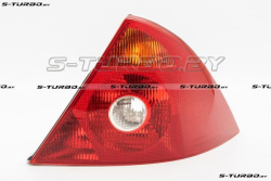 Задний фонарь (правый) 2000-2003