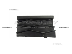 Заглушка отверстия крюка (передняя) правая, 2010-2012