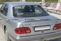 Лип-спойлер