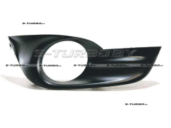 Решетка в бампер (правая) с отв. под противотуманку