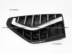 Решетка в бампер (правая) с отв. под противотуманку