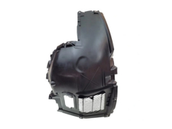 Подкрылок передний (левый) средняя часть, для версии 750i