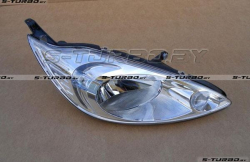 Передняя фара (правая)