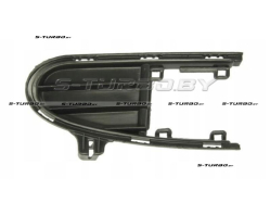 Решетка в бампер (правая) без отв. под противотуманку