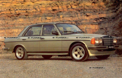 Накладки на пороги AMG