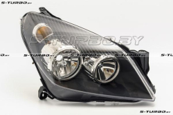 Передняя фара (правая) темная