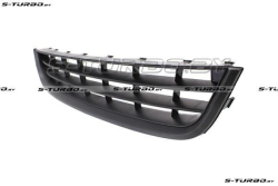 Решетка в бампер (центральная)